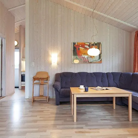 6 Person Holiday Home In Groemitz * Grömitz